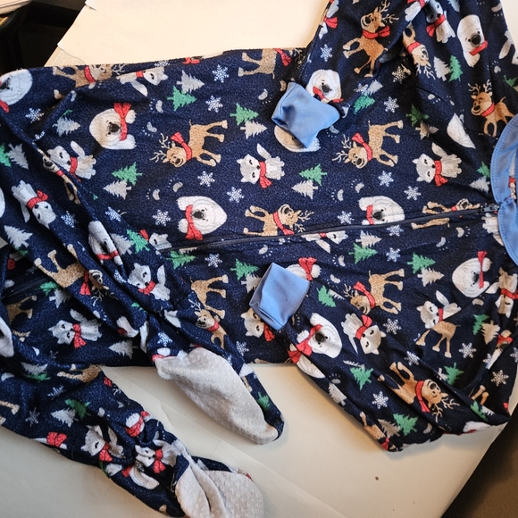 Reindeer footies 5/6 - Picture 1 of 4